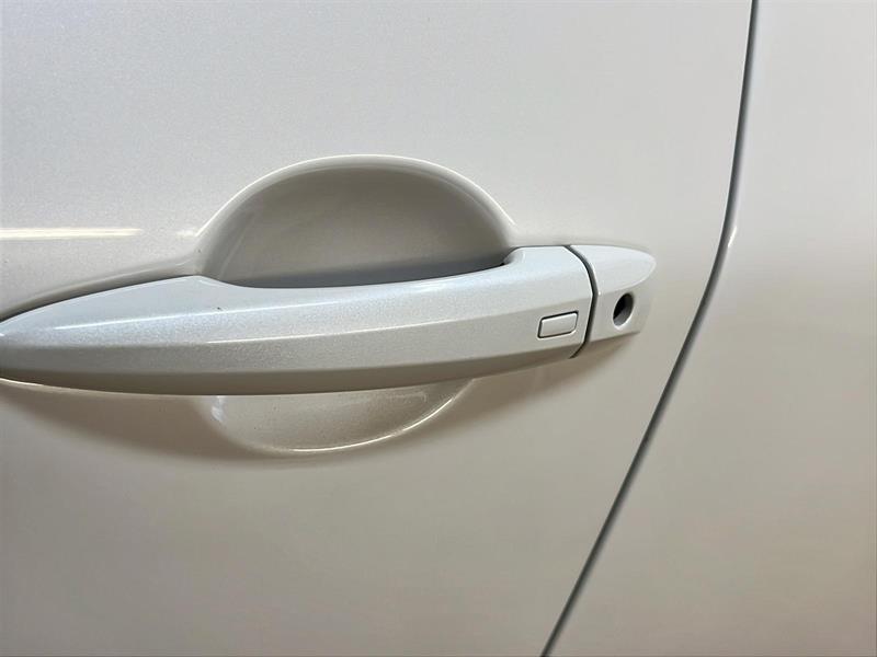 nissan Rogue 2023 - 25