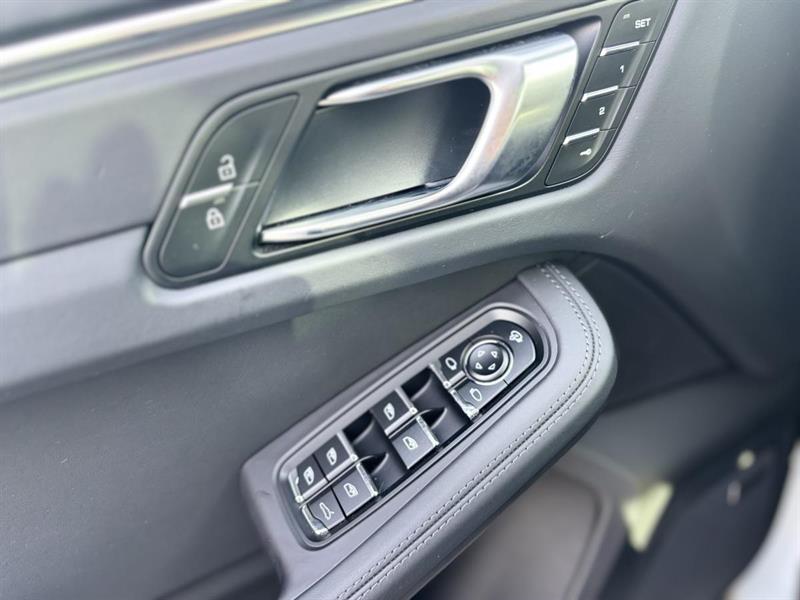 porsche Macan 2023 - 11