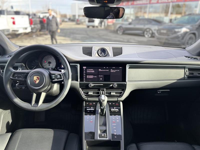 porsche Macan 2023 - 24