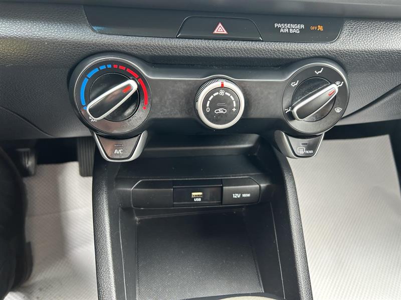 kia Rio5 2021 - 18