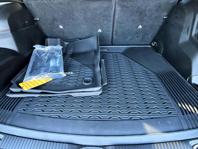 jeep Cherokee 2026 - 32