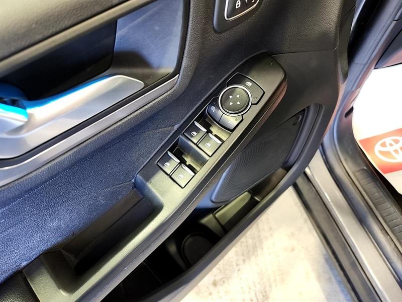 ford Escape Hybride 2022 - 10