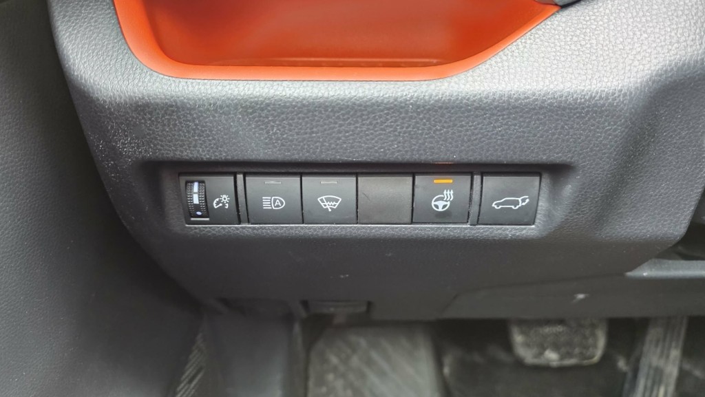 toyota RAV4 2021 - 24