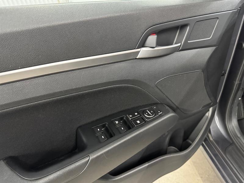 hyundai Elantra 2019 - 23