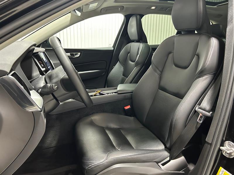 volvo XC60 2023 - 12