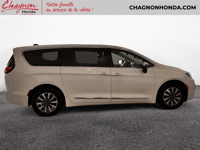 chrysler Pacifica Hybrid 2023 - 4