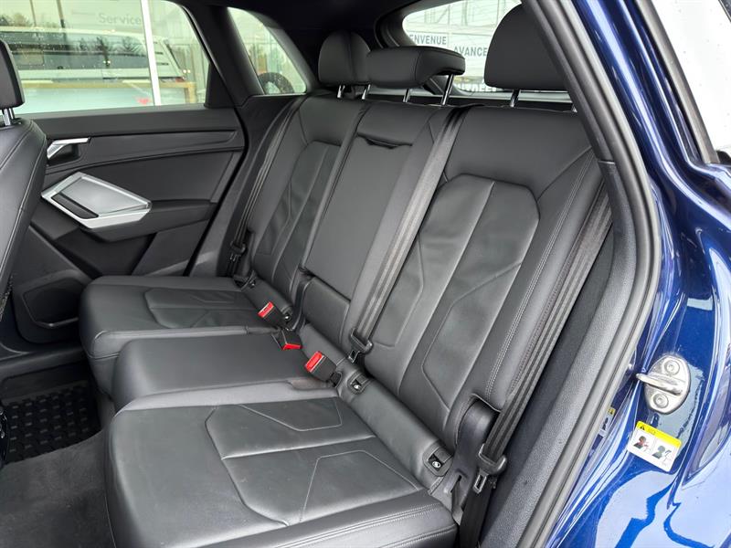 audi Q3 2022 - 15