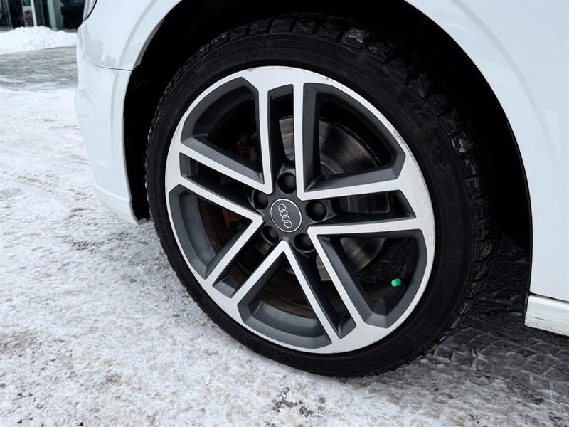 audi A3 Sedan 2018 - 12