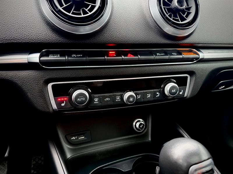 audi A3 Sedan 2018 - 27