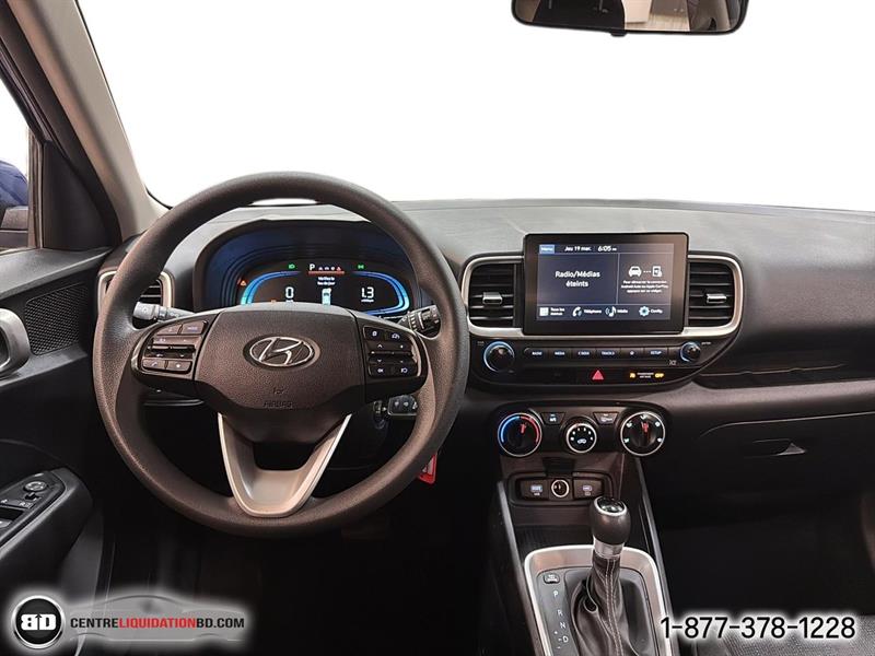 hyundai Venue 2023 - 17