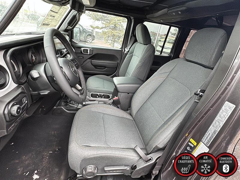 2025 Jeep Wrangler - Image 8