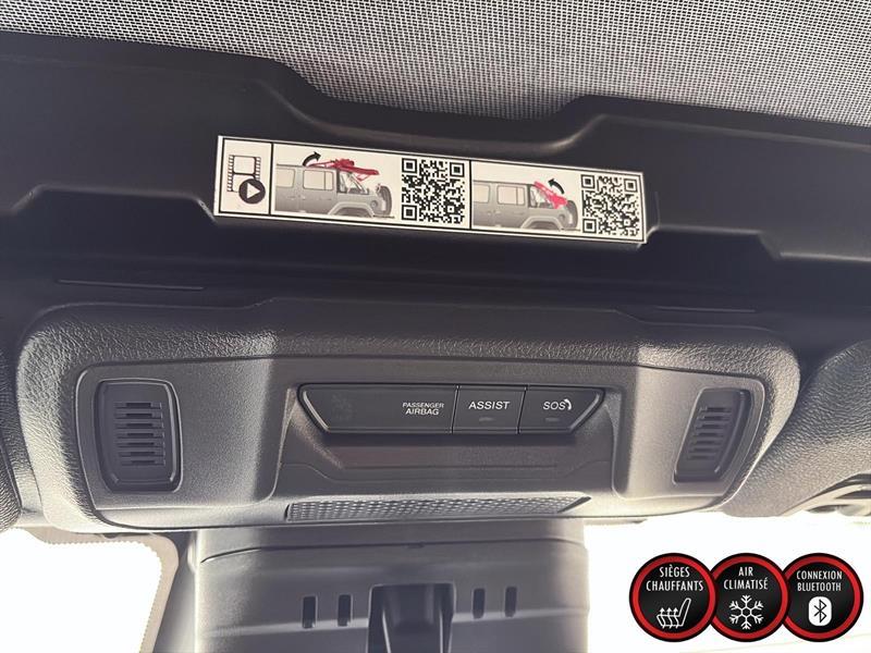 2025 Jeep Wrangler - Image 18