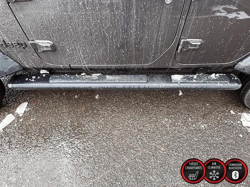 2025 Jeep Wrangler - Image 22