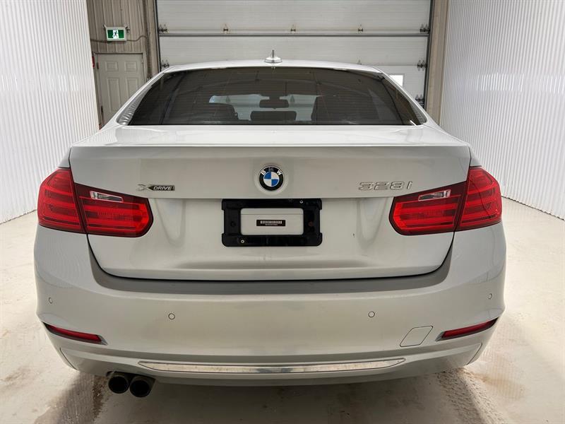 2015 Bmw 3 Series - Image 9