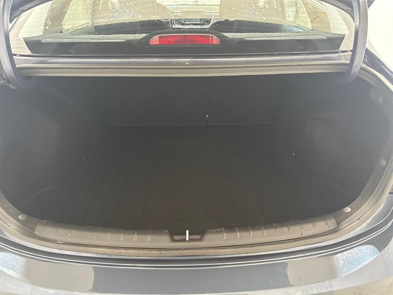 2018 Kia Rio - Image 18