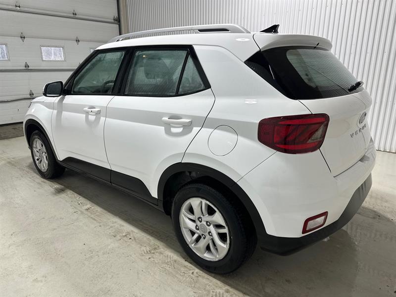 2022 Hyundai Venue - Image 7