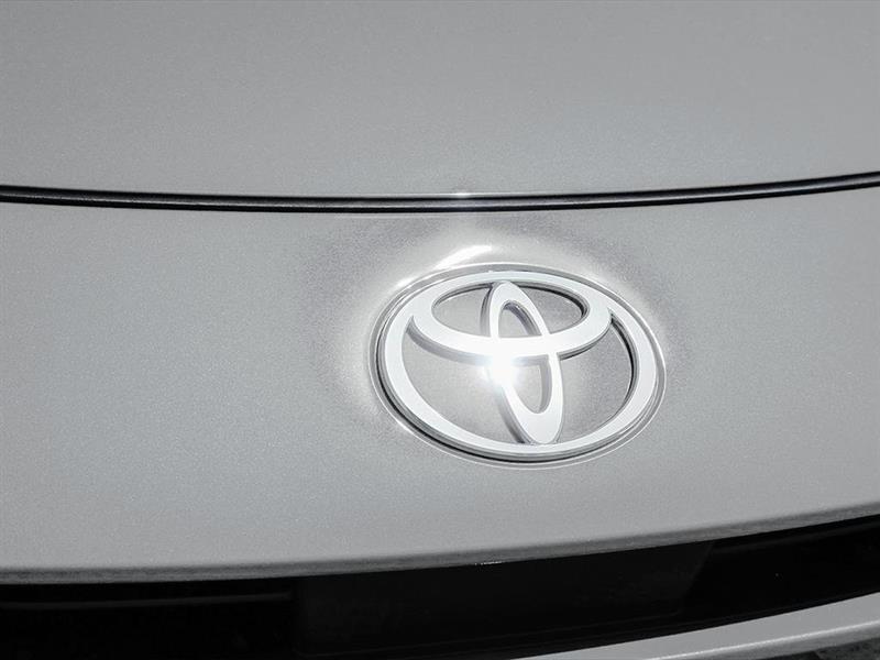 2026 Toyota Prius - Image 8