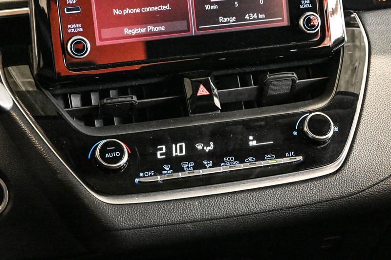 2022 Toyota Corolla - Image 32