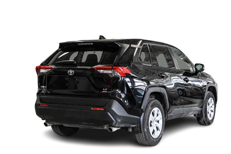 2024 Toyota RAV4 - Image 9