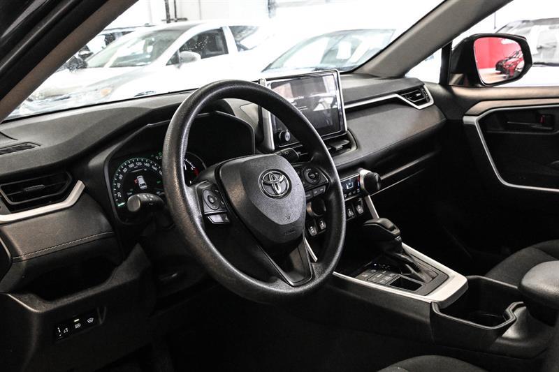 2024 Toyota RAV4 - Image 15