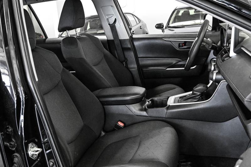 2024 Toyota RAV4 - Image 17