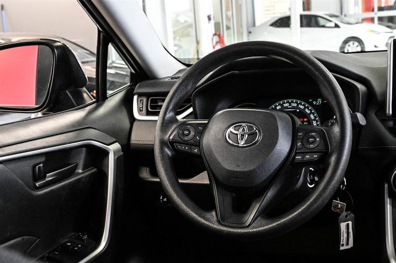 2024 Toyota RAV4 - Image 25