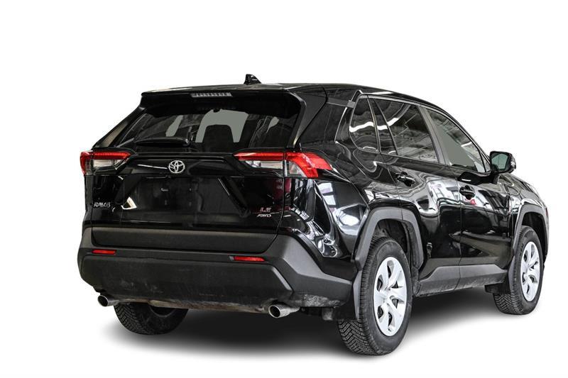 2024 Toyota RAV4 - Image 9