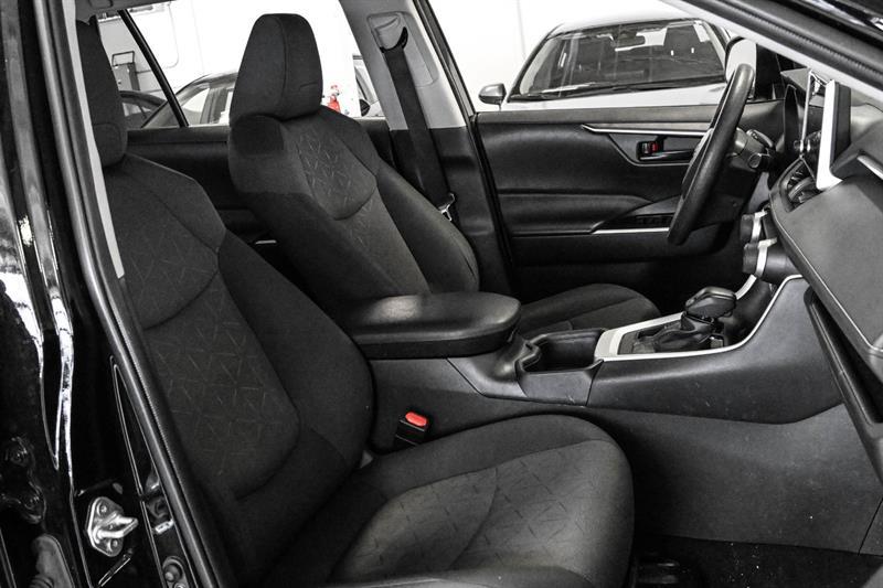 2024 Toyota RAV4 - Image 17