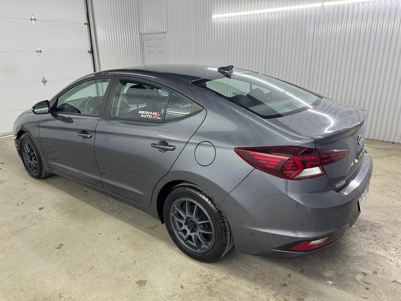 2019 Hyundai Elantra - Image 8