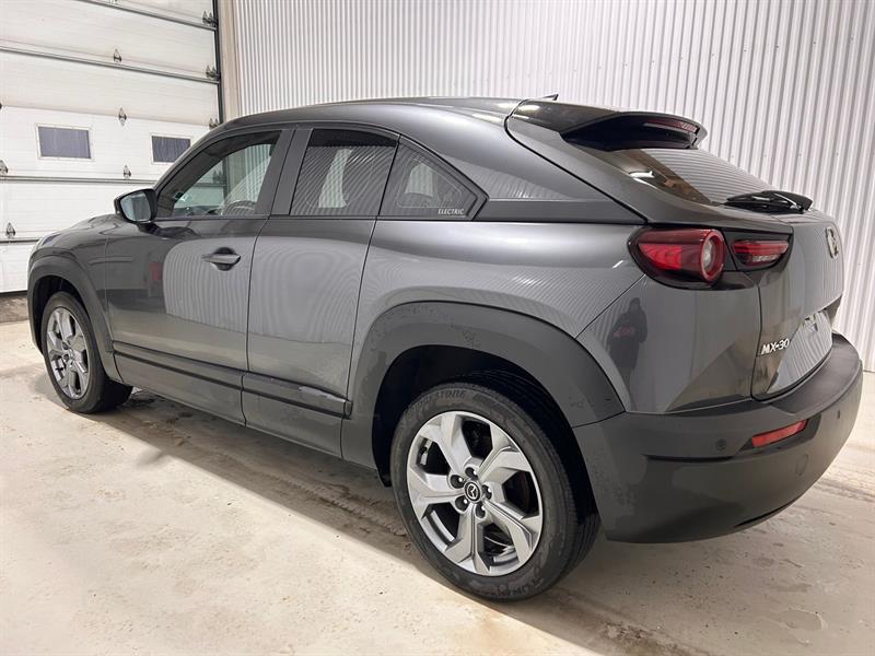 2022 Mazda MX-30 - Image 8