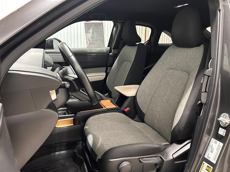 2022 Mazda MX-30 - Image 11