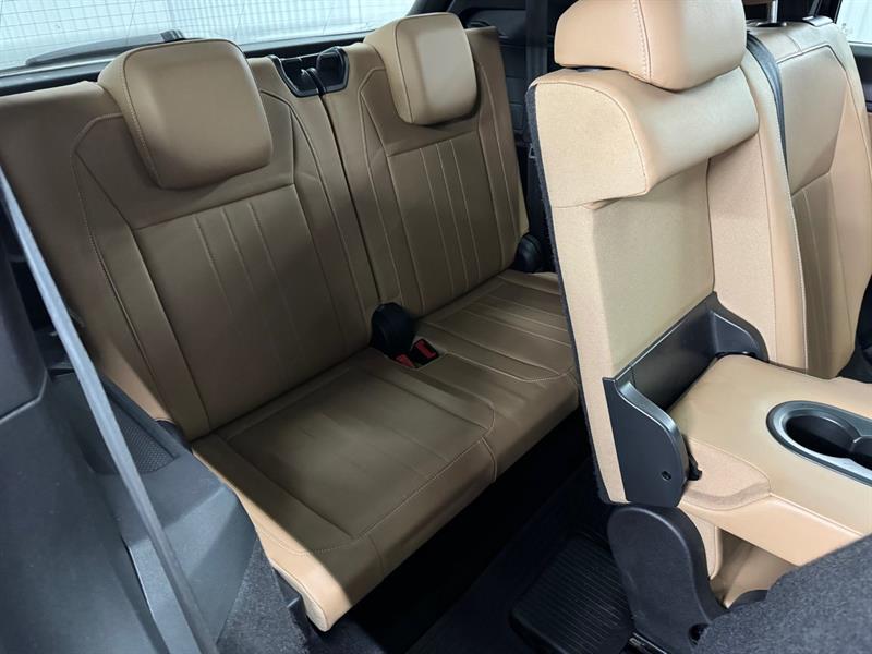 2022 Volkswagen Tiguan - Image 12