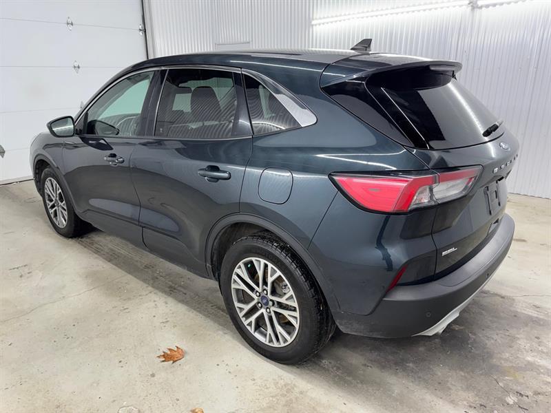 2022 Ford Escape - Image 5