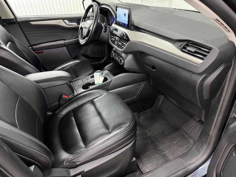 2022 Ford Escape - Image 17