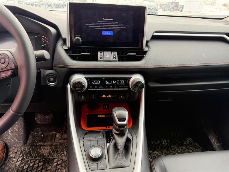 2025 Toyota RAV4 - Image 7