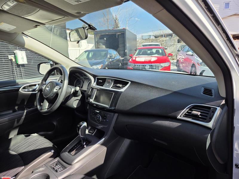 2019 Nissan Sentra - Image 10