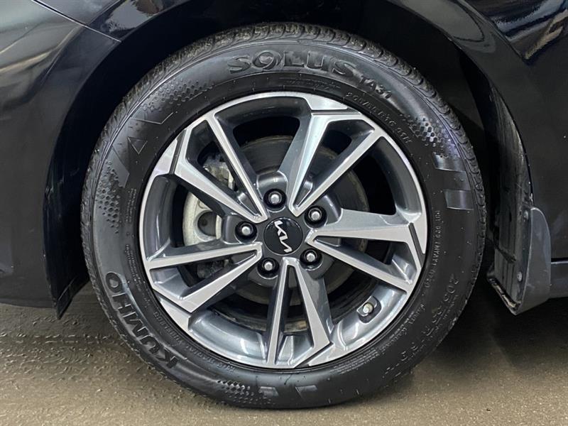 kia Forte 2024 - 11