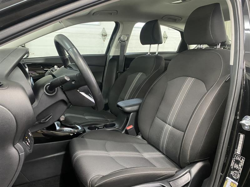 kia Forte 2024 - 14