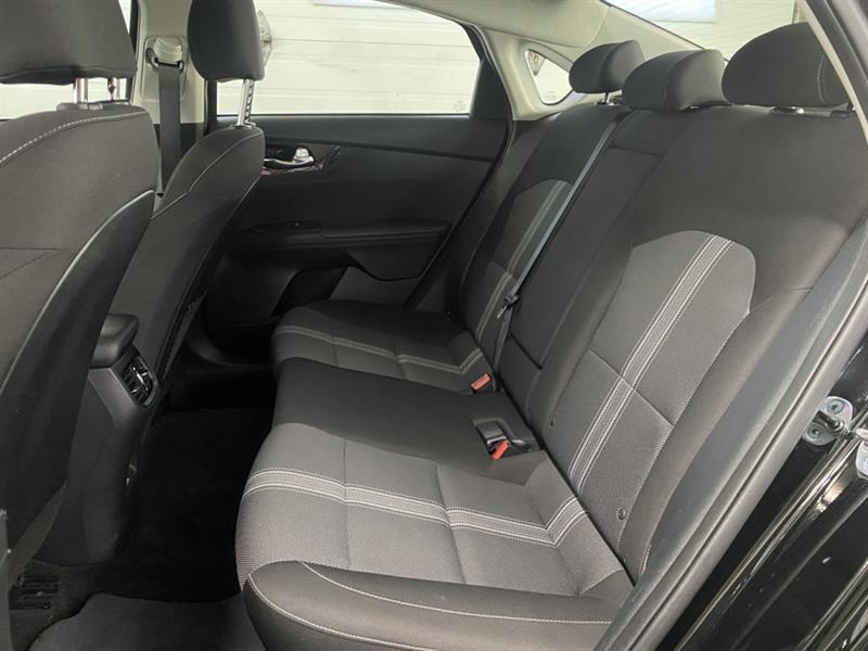 kia Forte 2024 - 17