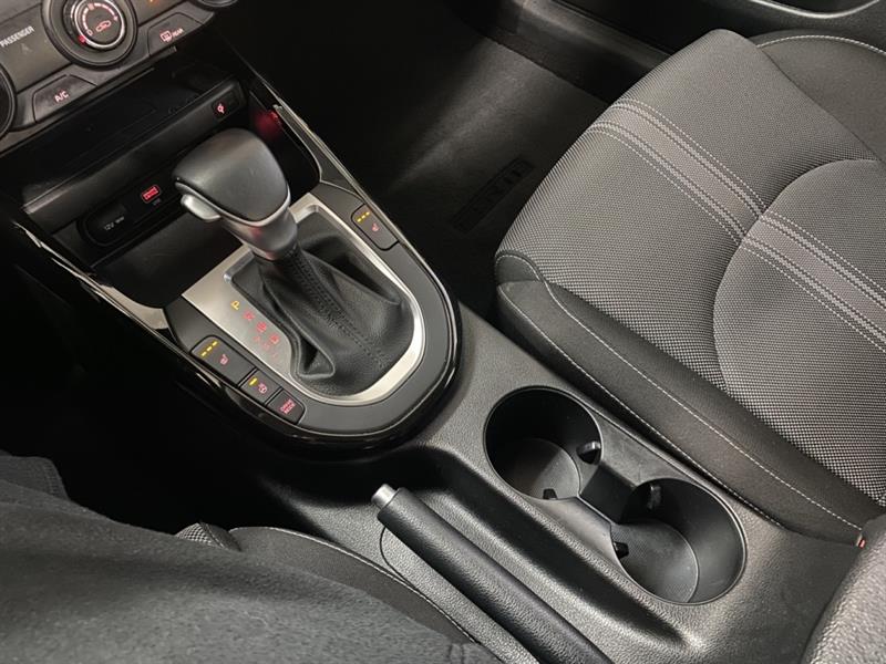 kia Forte 2024 - 26