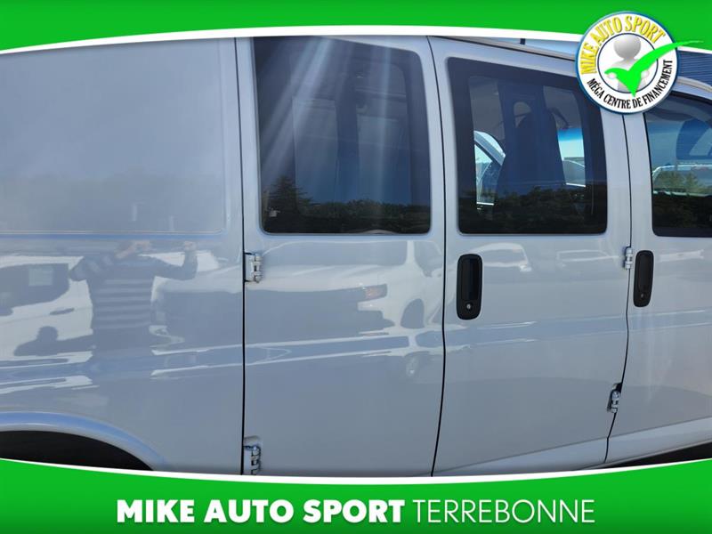 chevrolet Express 2023 - 12