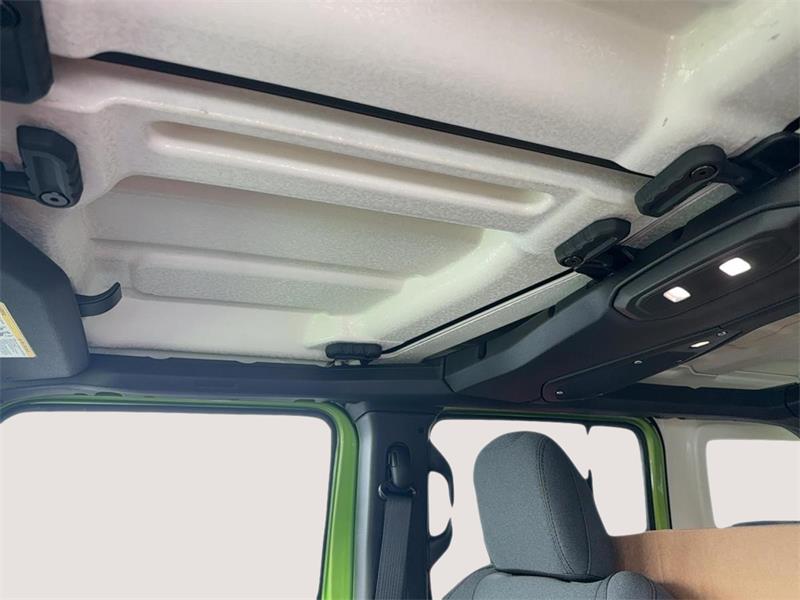 jeep Wrangler 2026 - 12