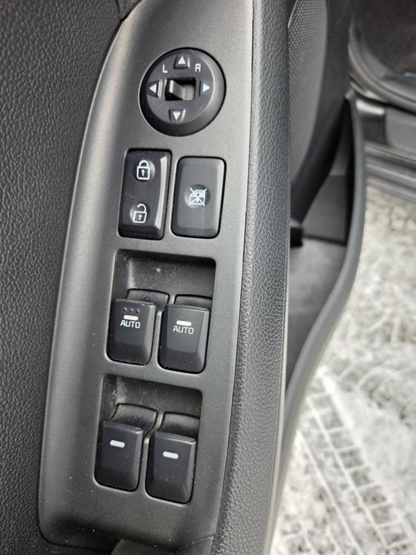 2016 Kia Forte - Image 17