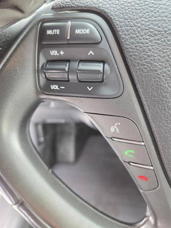 2016 Kia Forte - Image 18