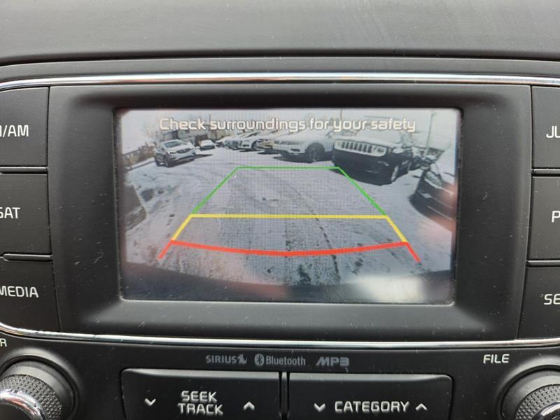 2016 Kia Forte - Image 23