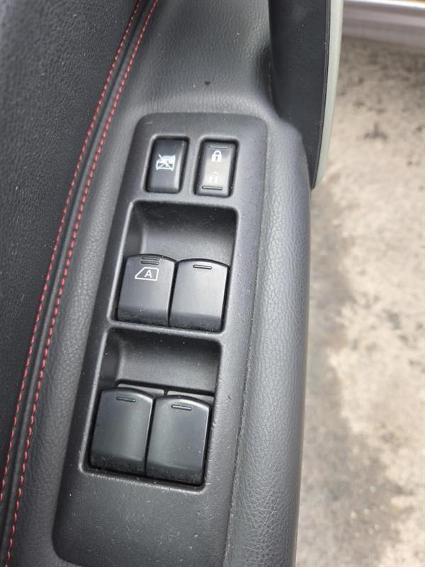 2011 Nissan Rogue - Image 17