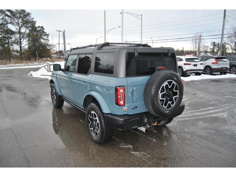 2022 Ford Bronco - Image 3