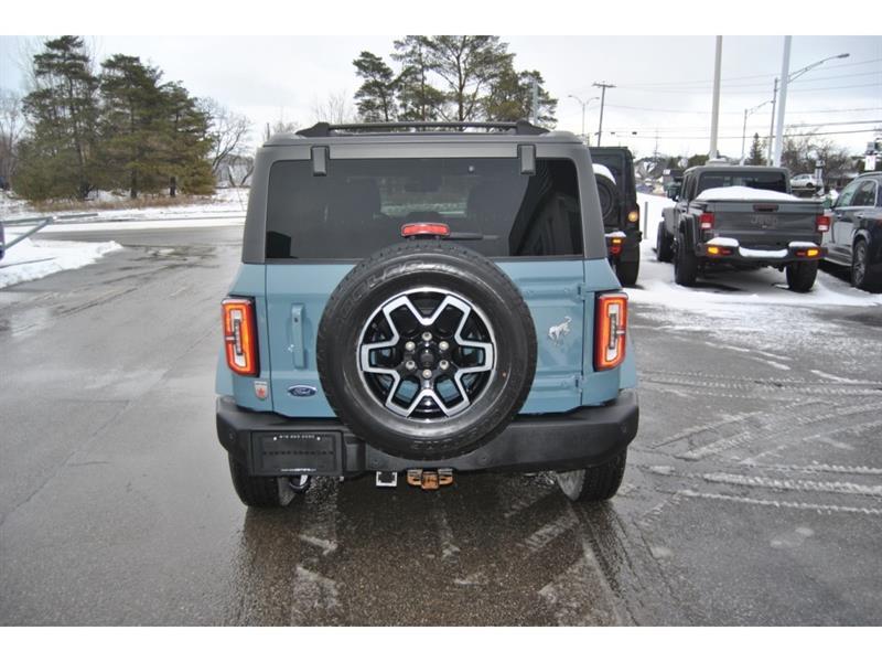 2022 Ford Bronco - Image 4
