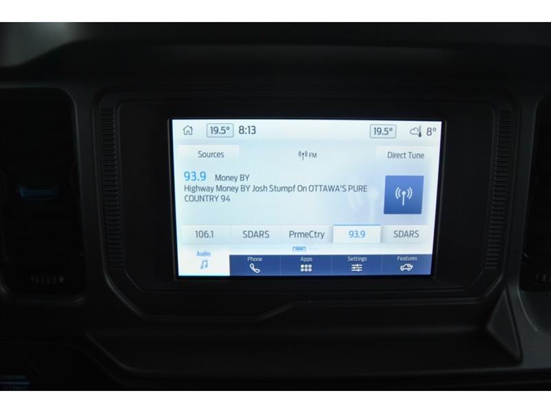 2022 Ford Bronco - Image 18