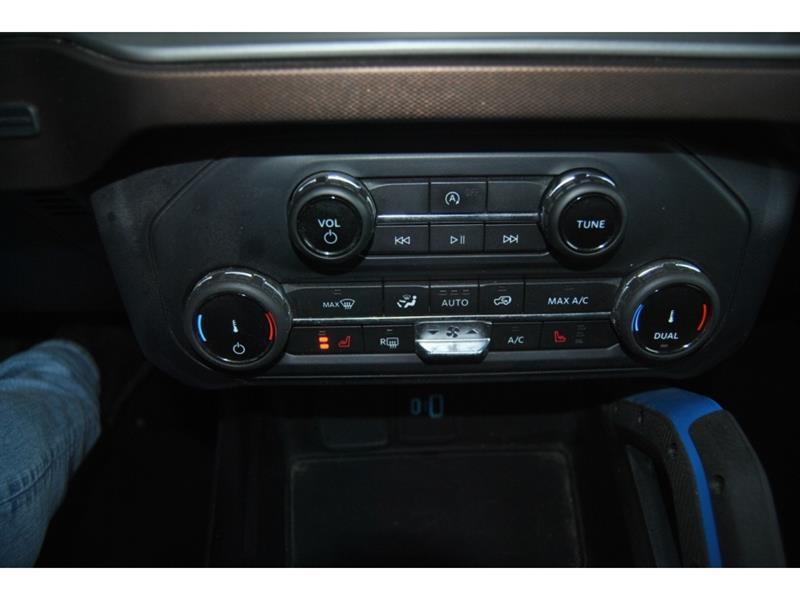 2022 Ford Bronco - Image 21